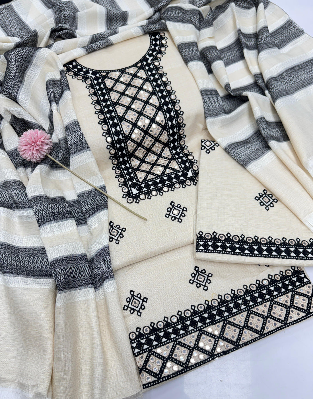 New arrival winter collection khaadi khadar 2026